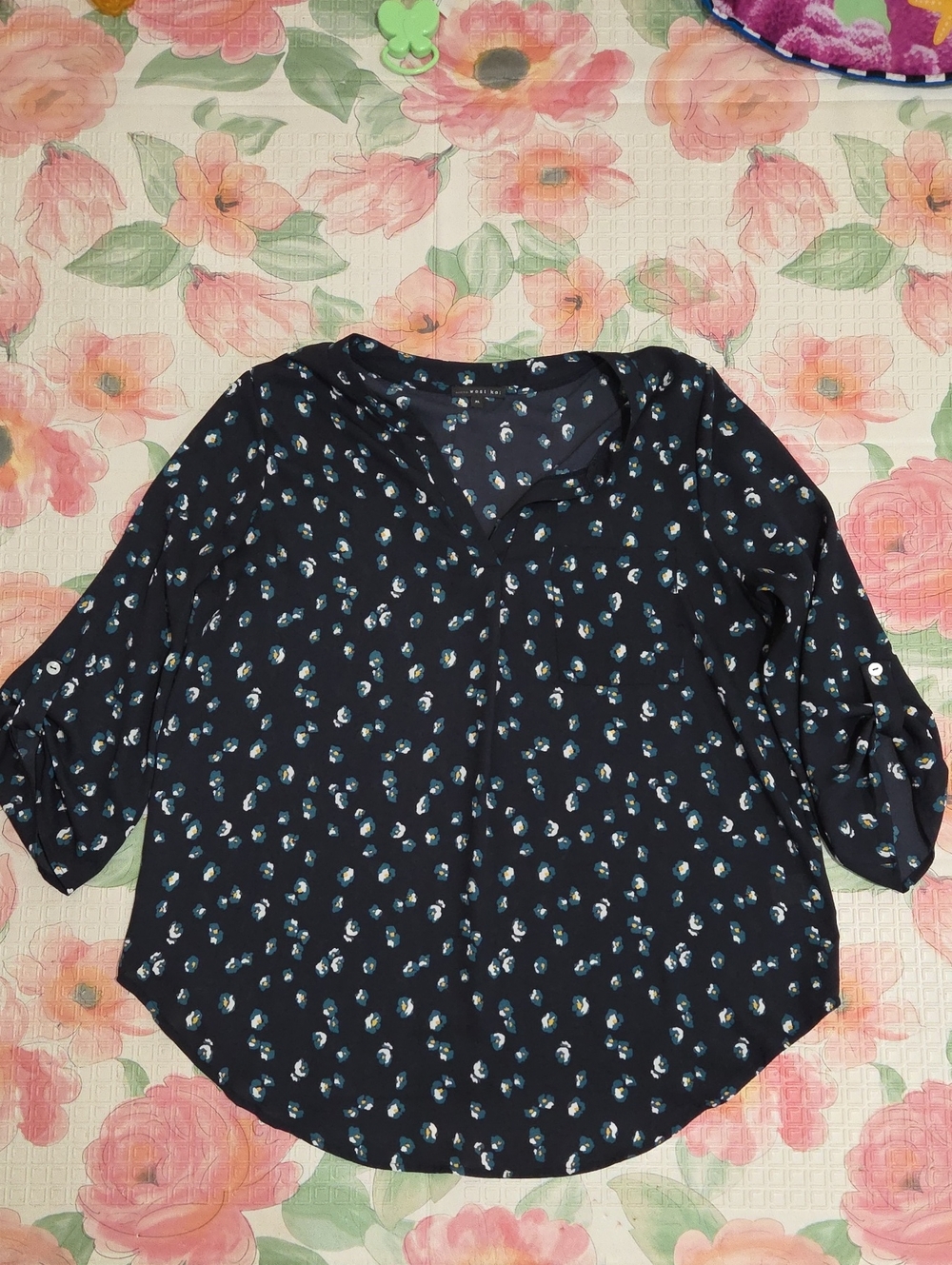 West Kei Navy Floral Split-Neck Blouse